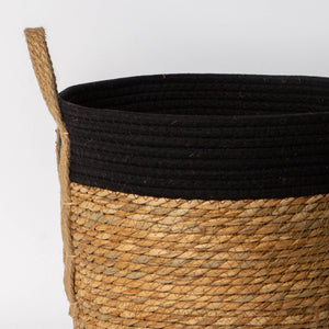 820 - Seagrass Basket with handles