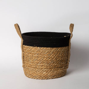 820 - Seagrass Basket with handles