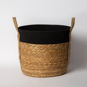 820 - Seagrass Basket with handles